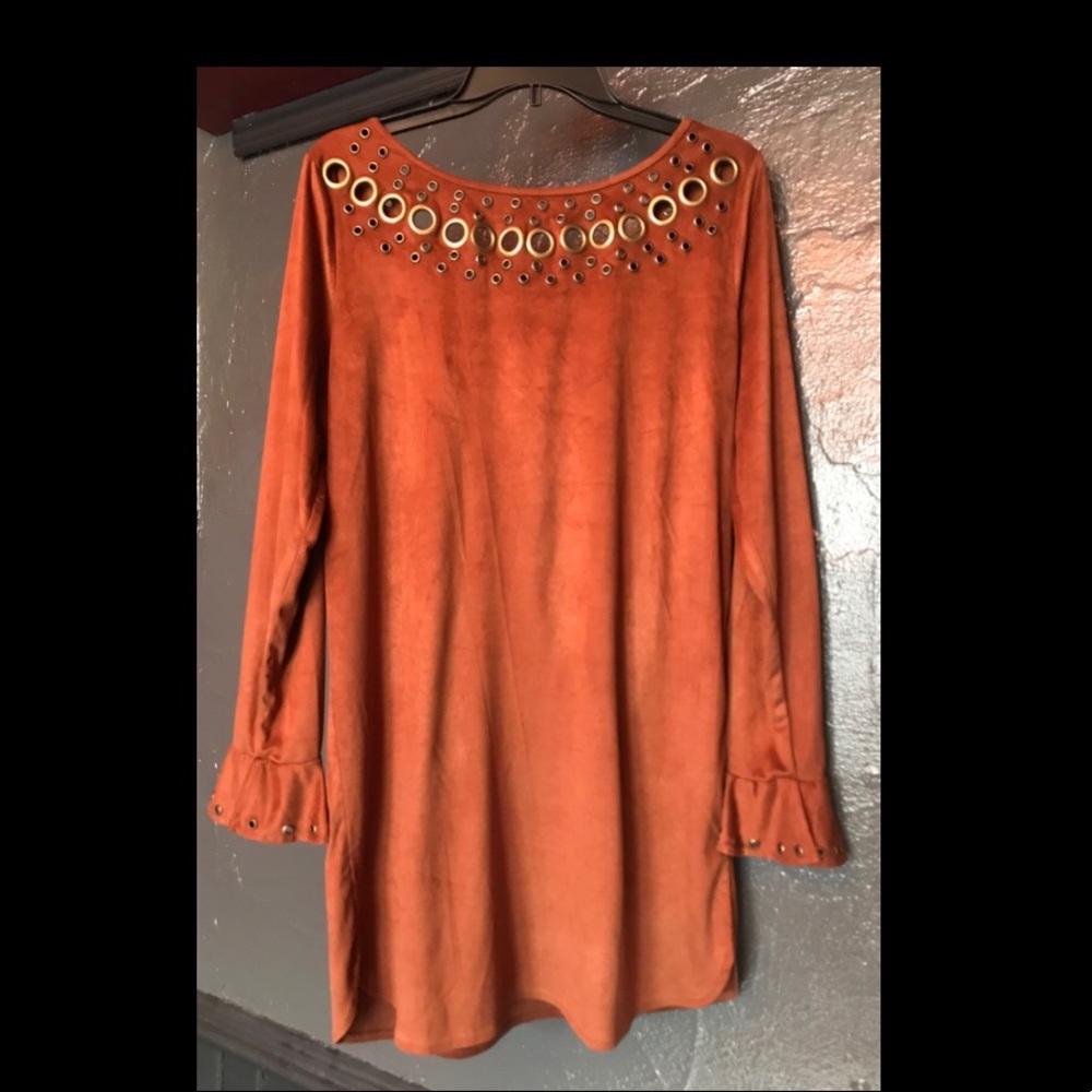 NWOT Long Suede type blouse by *LineAndDot